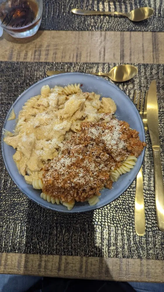 Fusilli Bologna Et Poulet Curry